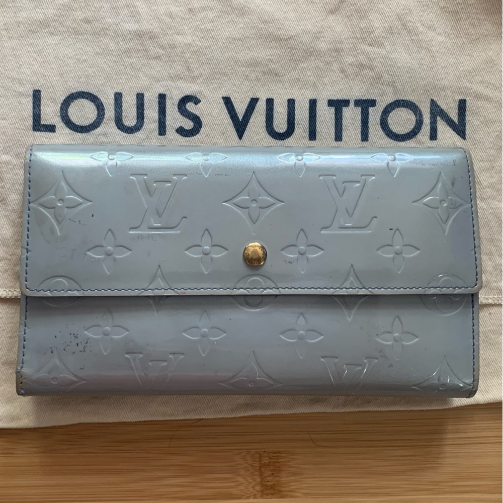 Louis Vuitton Vernis Sara bifold wallet